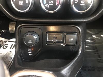 2016 Jeep Renegade Sport   - Photo 13 - Portland, OR 97266
