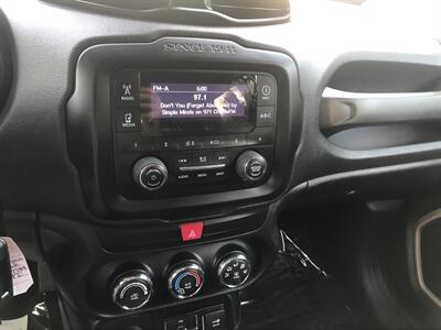 2016 Jeep Renegade Sport   - Photo 14 - Portland, OR 97266
