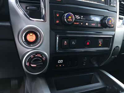 2017 Nissan Titan XD PRO-4X   - Photo 14 - Portland, OR 97266
