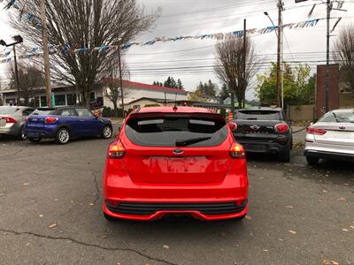 2016 Ford Focus ST   - Photo 5 - Portland, OR 97266