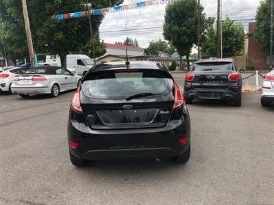 2017 Ford Fiesta SE   - Photo 5 - Portland, OR 97266