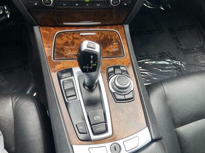 2013 BMW 740i   - Photo 14 - Portland, OR 97266