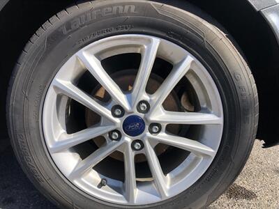 2015 Ford Focus SE   - Photo 15 - Portland, OR 97266