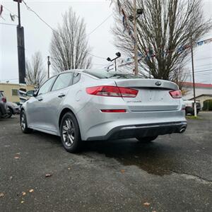 2019 Kia Optima LX   - Photo 6 - Portland, OR 97266