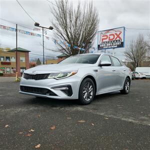 2019 Kia Optima LX   - Photo 2 - Portland, OR 97266