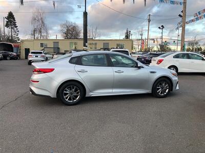 2019 Kia Optima LX - Photo 2 - Portland, OR 97266