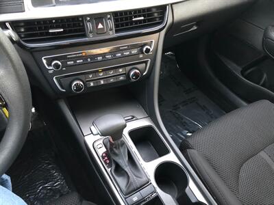 2019 Kia Optima LX - Photo 12 - Portland, OR 97266