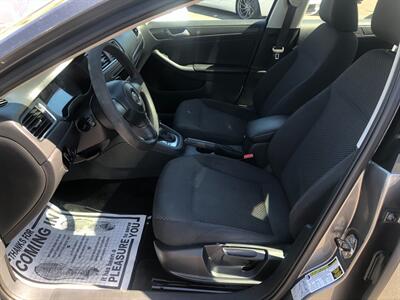 2013 Volkswagen Jetta S   - Photo 9 - Portland, OR 97266