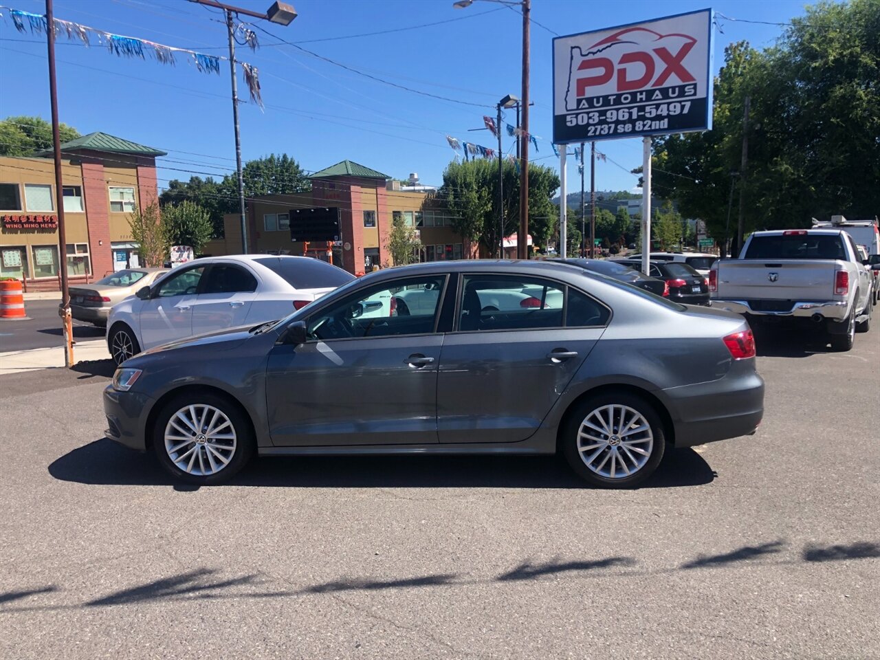 2013 Volkswagen Jetta S   - Photo 1 - Portland, OR 97266