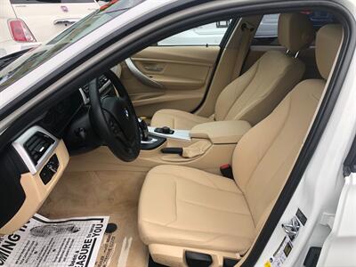 2012 BMW 328i   - Photo 9 - Portland, OR 97266