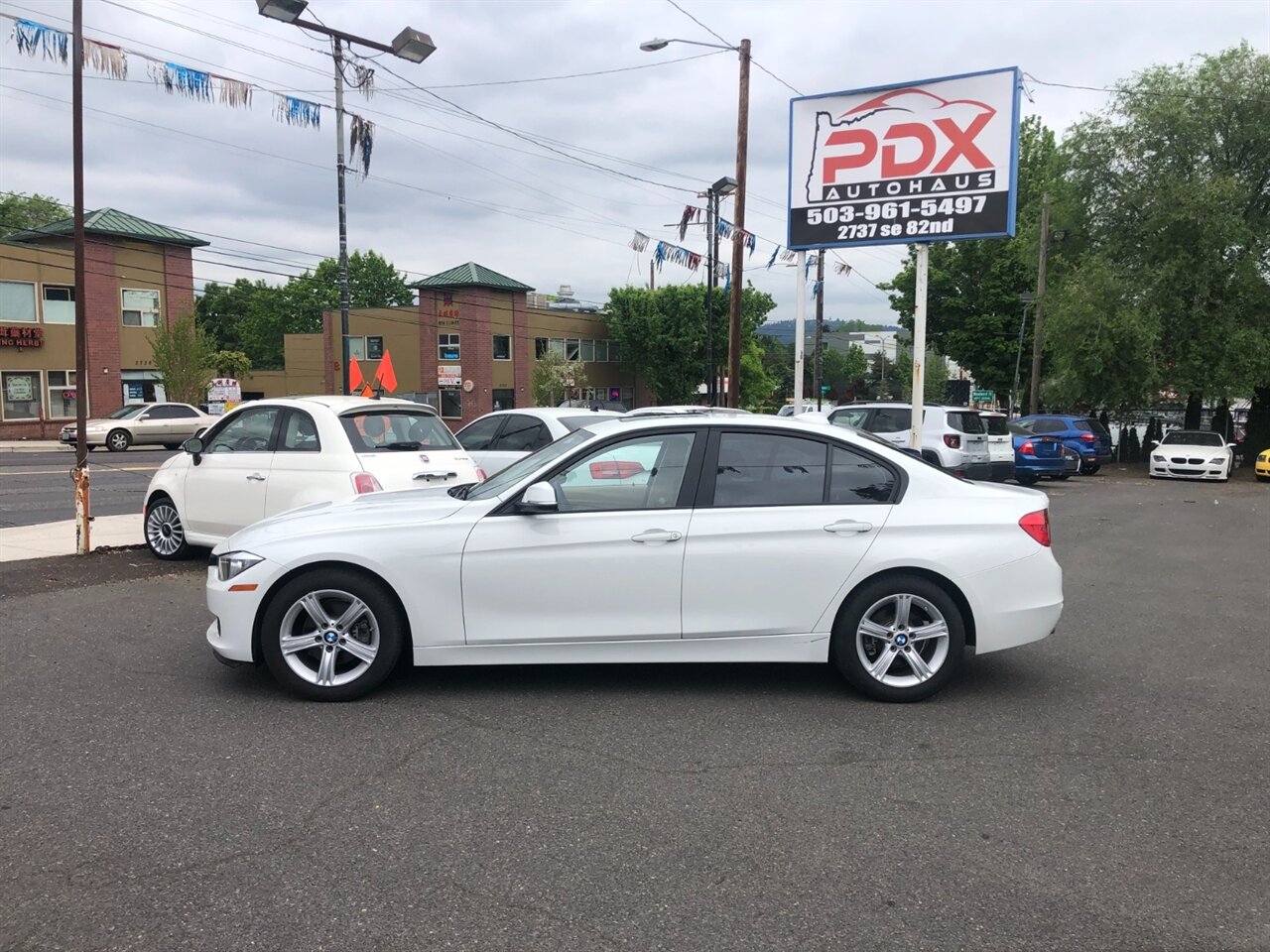 2012 BMW 328i   - Photo 1 - Portland, OR 97266