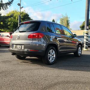 2013 Volkswagen Tiguan S 4MOTION   - Photo 8 - Portland, OR 97266