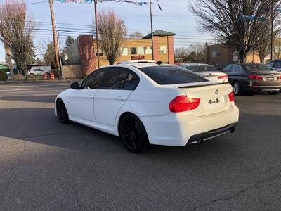 2011 BMW 335i   - Photo 4 - Portland, OR 97266