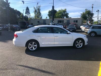 2013 Volkswagen Passat SE PZEV   - Photo 2 - Portland, OR 97266