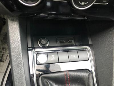 2017 Volkswagen Jetta 2.0T GLI   - Photo 13 - Portland, OR 97266