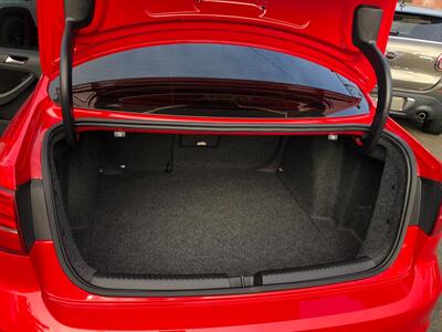 2017 Volkswagen Jetta 2.0T GLI   - Photo 8 - Portland, OR 97266