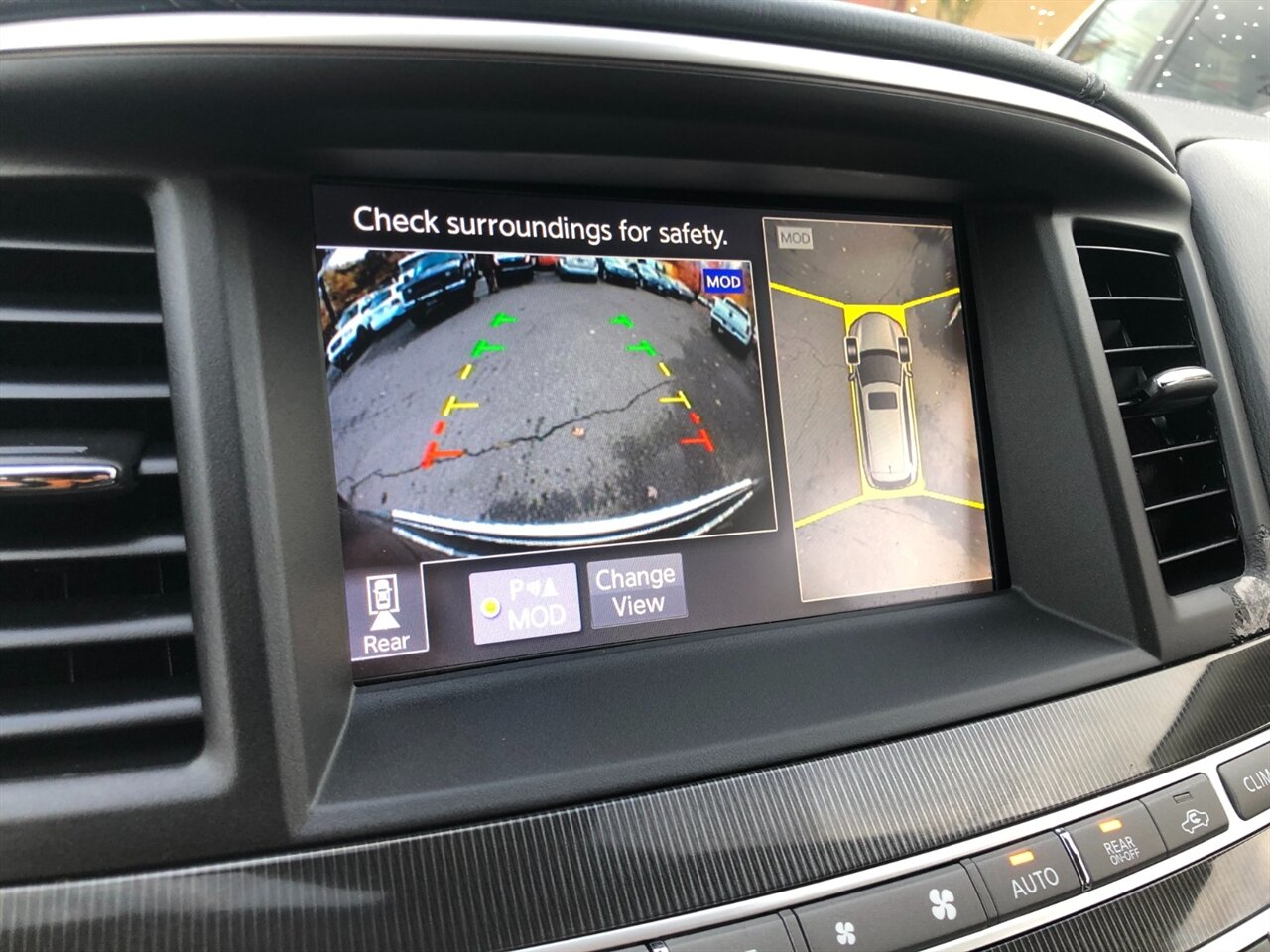 2017 INFINITI QX60 - Photo 14 - Portland, OR 97266
