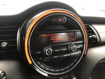 2015 MINI HARDTOP 2 DOOR COOPER   - Photo 12 - Portland, OR 97266