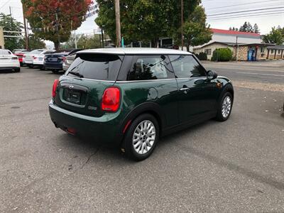 2015 MINI HARDTOP 2 DOOR COOPER   - Photo 4 - Portland, OR 97266