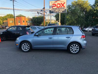2011 Volkswagen Golf 2.5L PZEV   - Photo 1 - Portland, OR 97266