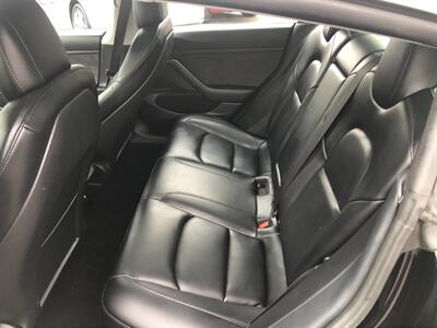 2020 Tesla Model 3 Standard Range Plus   - Photo 13 - Portland, OR 97266
