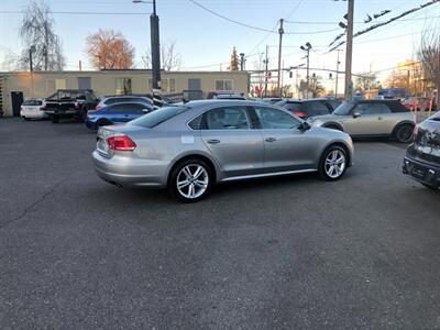 2012 Volkswagen Passat V6 SE - Photo 3 - Portland, OR 97266