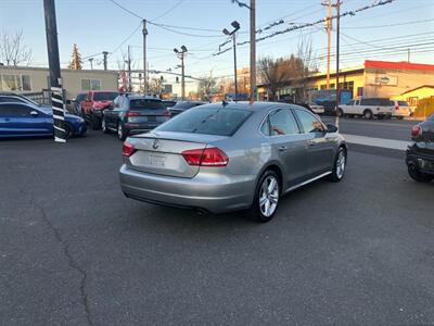 2012 Volkswagen Passat V6 SE - Photo 4 - Portland, OR 97266