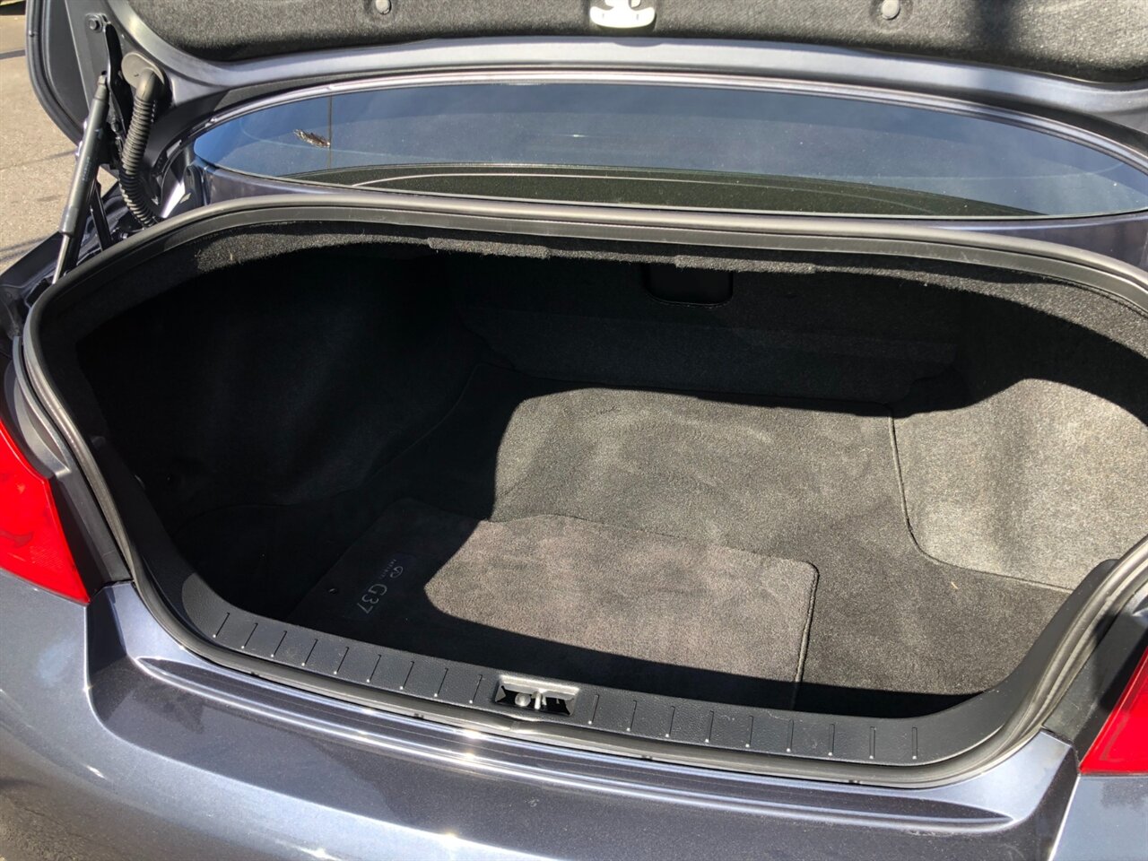 2013 INFINITI G37 X - Photo 8 - Portland, OR 97266