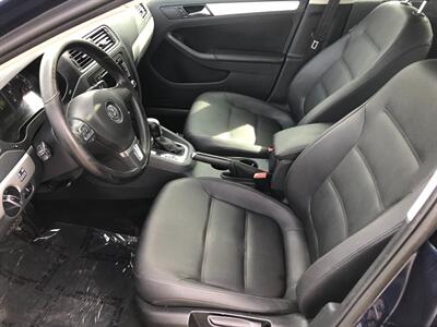 2011 Volkswagen Jetta TDI   - Photo 9 - Portland, OR 97266