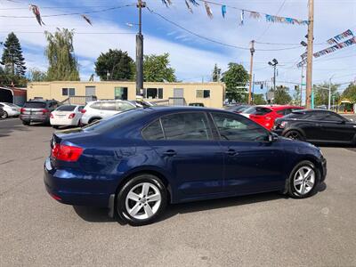 2011 Volkswagen Jetta TDI   - Photo 2 - Portland, OR 97266
