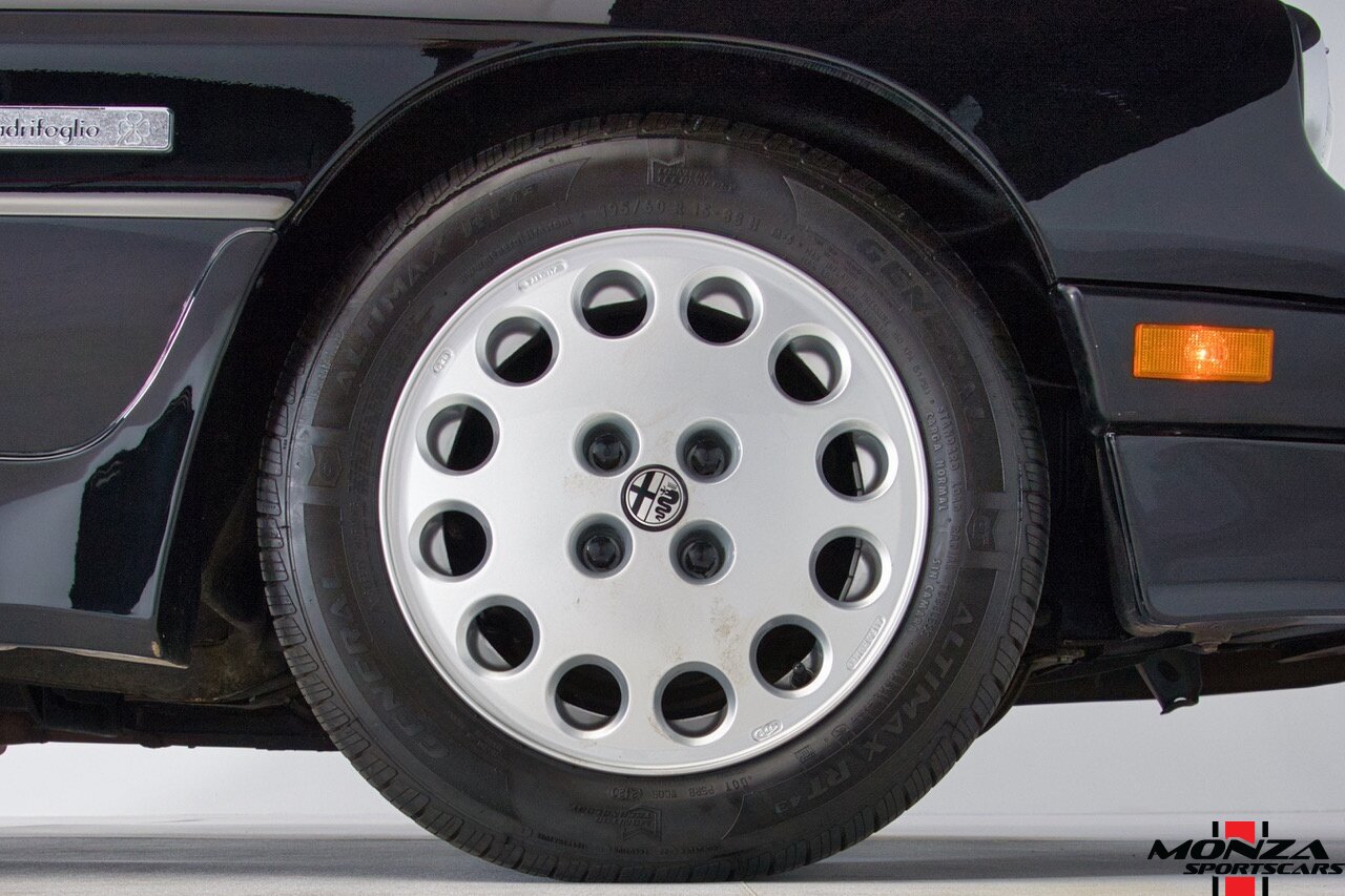 1989 Alfa Romeo Spider Quadrifoglio - Photo 54 - Houston, TX 77024