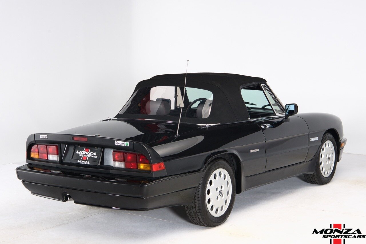 1989 Alfa Romeo Spider Quadrifoglio - Photo 12 - Houston, TX 77024
