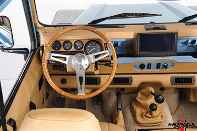1998 Land Rover Defender 110   - Photo 109 - Houston, TX 77024