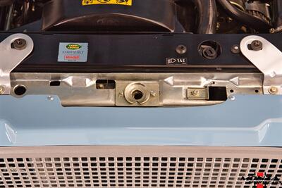 1998 Land Rover Defender 110   - Photo 130 - Houston, TX 77024