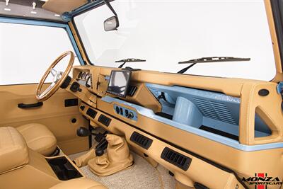 1998 Land Rover Defender 110   - Photo 104 - Houston, TX 77024