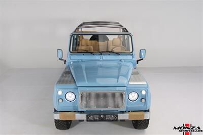 1998 Land Rover Defender 110   - Photo 26 - Houston, TX 77024