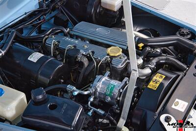 1998 Land Rover Defender 110   - Photo 135 - Houston, TX 77024