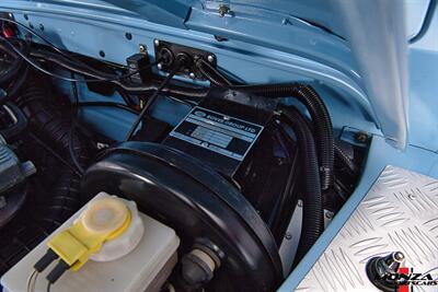 1998 Land Rover Defender 110   - Photo 139 - Houston, TX 77024