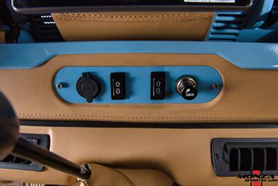 1998 Land Rover Defender 110   - Photo 138 - Houston, TX 77024