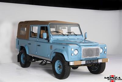 1998 Land Rover Defender 110   - Photo 10 - Houston, TX 77024