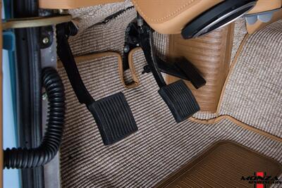 1998 Land Rover Defender 110   - Photo 133 - Houston, TX 77024