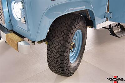 1998 Land Rover Defender 110   - Photo 54 - Houston, TX 77024