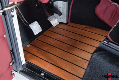 1999 Land Rover Defender 90   - Photo 43 - Houston, TX 77024