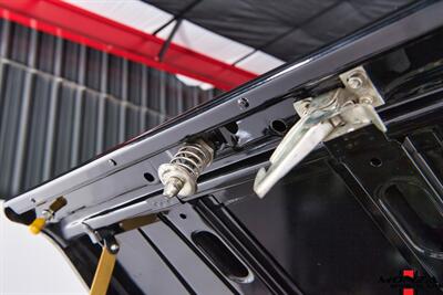 1999 Land Rover Defender 90   - Photo 100 - Houston, TX 77024