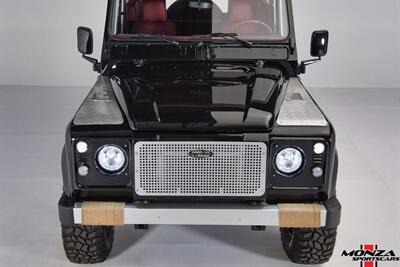 1999 Land Rover Defender 90   - Photo 96 - Houston, TX 77024