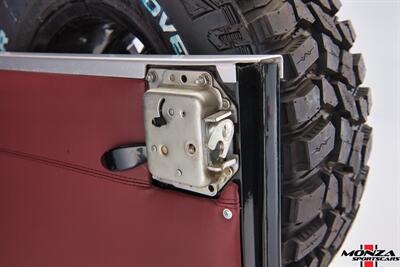 1999 Land Rover Defender 90   - Photo 60 - Houston, TX 77024