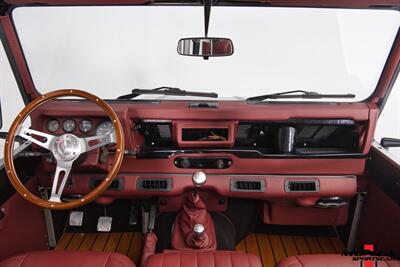 1999 Land Rover Defender 90   - Photo 141 - Houston, TX 77024