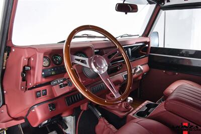 1999 Land Rover Defender 90   - Photo 45 - Houston, TX 77024