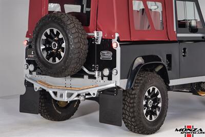 1999 Land Rover Defender 90   - Photo 9 - Houston, TX 77024