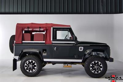 1999 Land Rover Defender 90   - Photo 69 - Houston, TX 77024